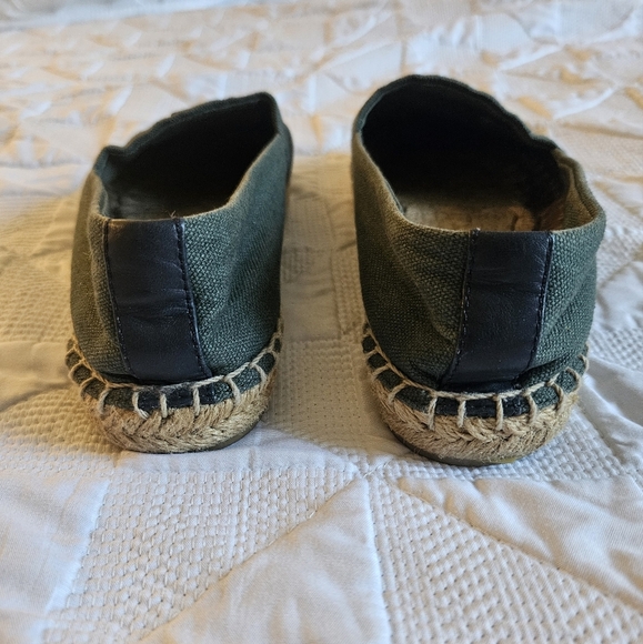 Tory Burch Weston Green Espadrille Flats with Canvas Top & Logo, Size 5.5 - Picture 4 of 8